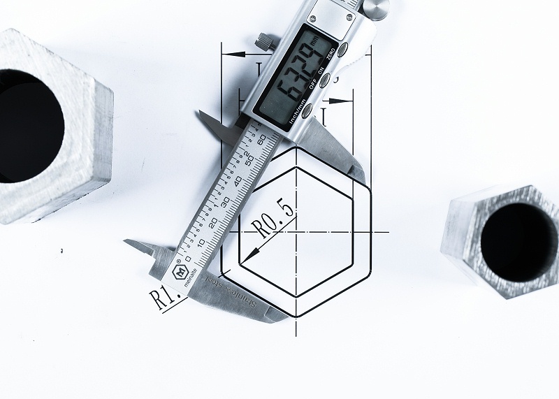 六角无缝钢管选购指南：从需求到落地的5大核心标准